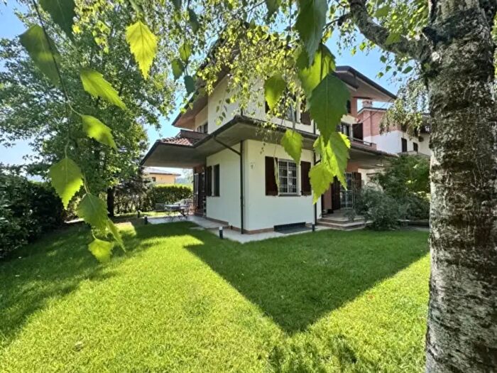 Casa con 6 locali in vendita in Via dei Pioppi, Godiasco Salice Terme
