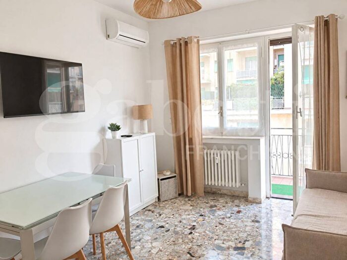 Appartamento bilocale in affitto in Via Pietro Agosti, Borgo, Sanremo