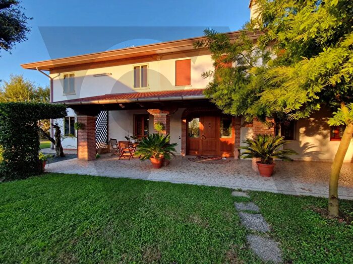 Casa con 5 locali in vendita in Via Zusto, Vigodarzere