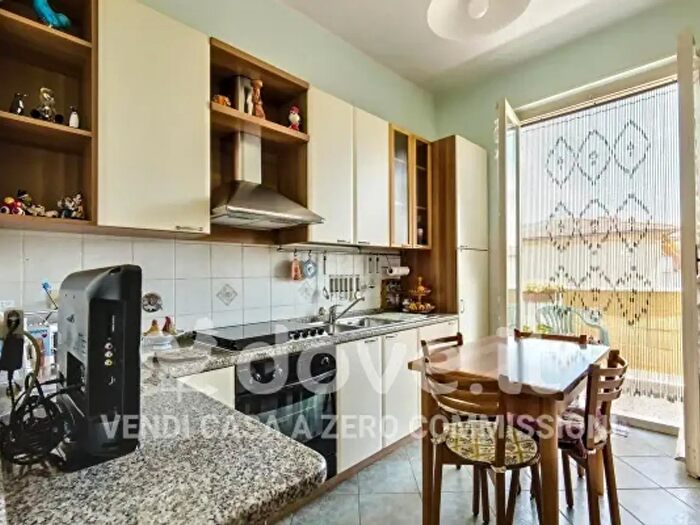 Appartamento trilocale in vendita in Via Giuseppe Pescetti, Firenze