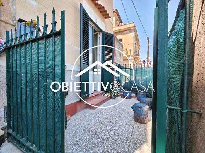 Casa bilocale in affitto in Via Messina Marine, Sperone, Palermo