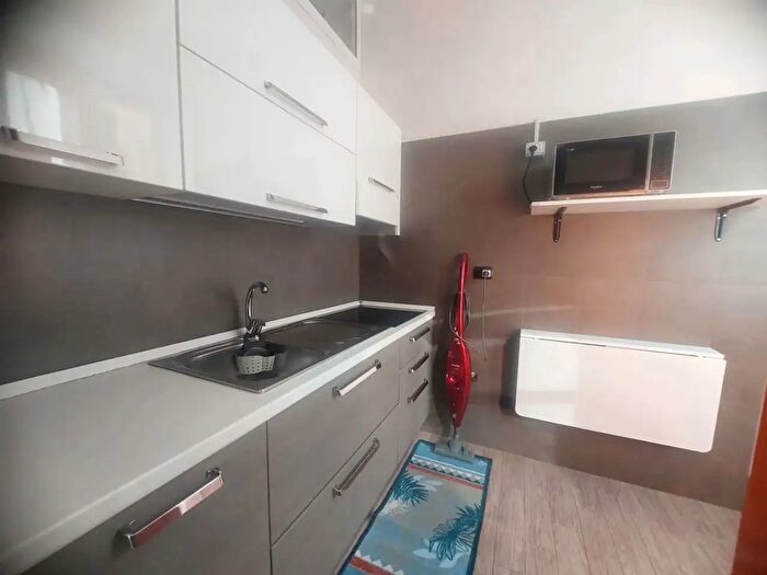 Appartamento bilocale in affitto in Via Pergolesi, Pozzuoli