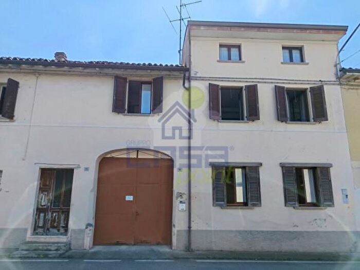 Casa trilocale in vendita in Via Ponchielli, Gabbioneta Binanuova