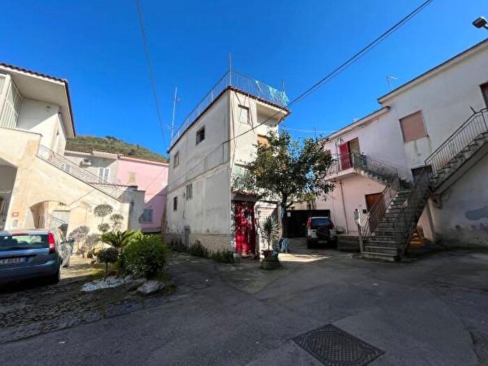 Casa trilocale in vendita in Vico Nasuta, Casamarciano