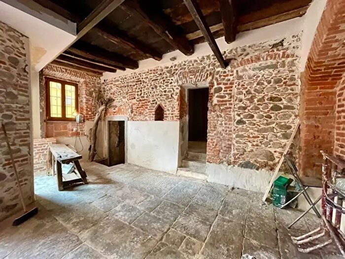 Casa bilocale in affitto in Via Italia, Carnago
