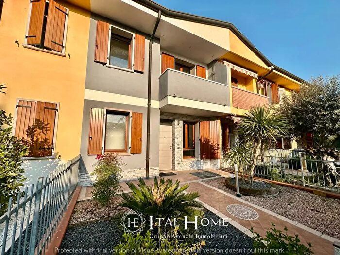 Casa con 7 locali in vendita in Via Crosara, Roverchiara