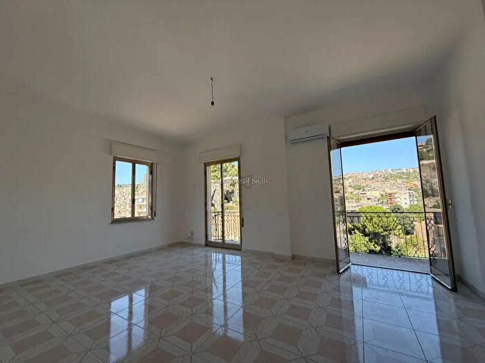 Appartamento bilocale in vendita in Via Gerratana, Modica