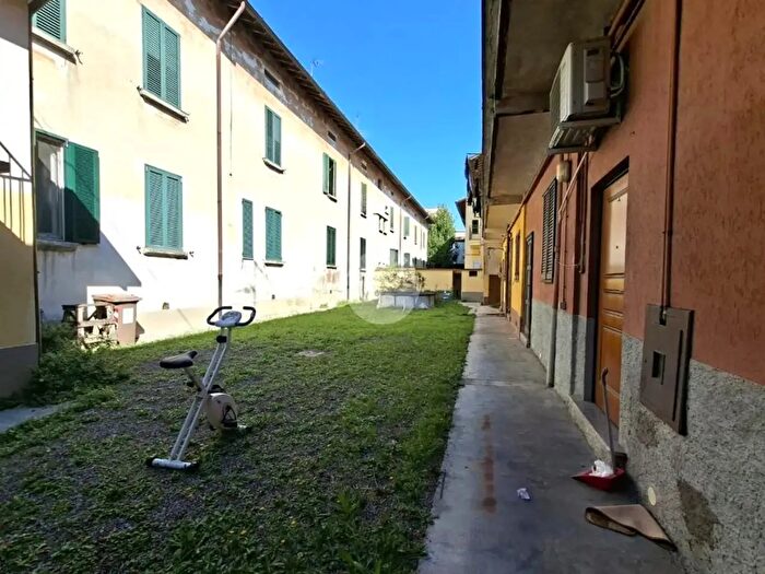 Casa bilocale in vendita in Via Leonardo da Vinci, Sedriano
