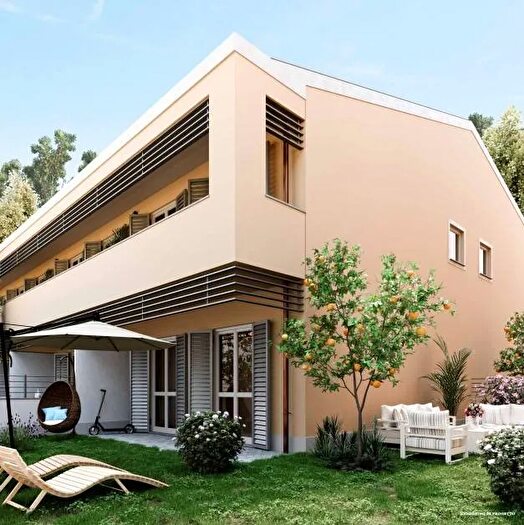 Appartamento trilocale in vendita in Via Luigi Michelazzi, Firenze