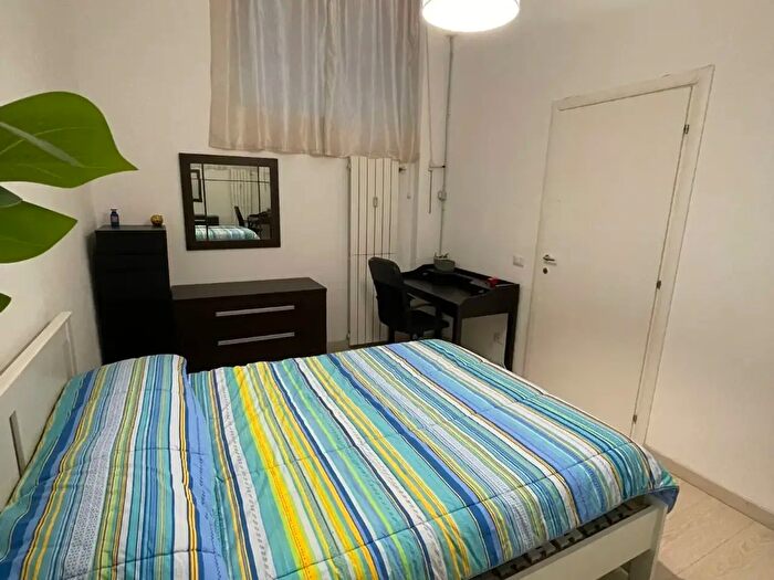 Appartamento bilocale in affitto in Via Caccialepori, Milano