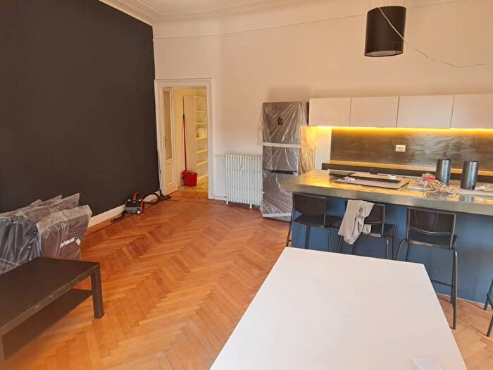 Appartamento con 5 locali in affitto in Via Andrea Costa, Casoretto, Milano