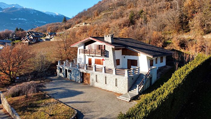 Appartamento con 14 locali in vendita in Località Thuvex, Saint Christophe