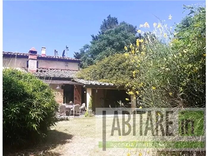 Casa con 6 locali in vendita in Montespertoli