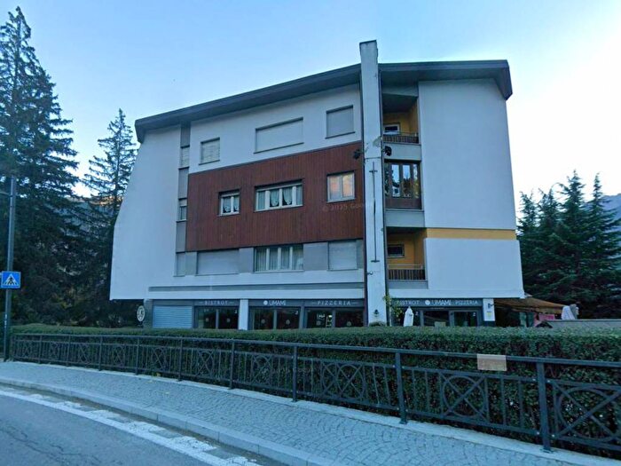 Appartamento quadrilocale in affitto in Via Stelvio, Centro, Bormio