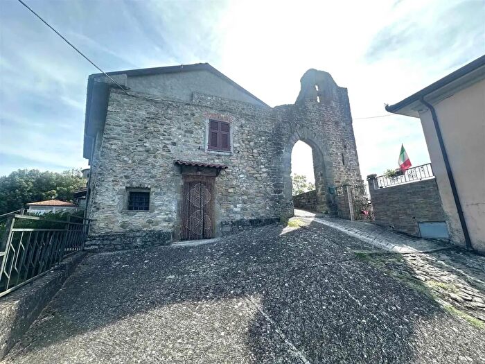 Casa con 5 locali in vendita in Nardi, Licciana Nardi