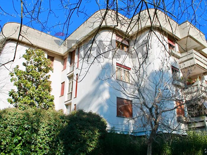 Appartamento con 6 locali in vendita in Via Giuseppe Antonio Pasquale, Roma