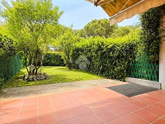 Appartamento bilocale in vendita in Via Padre Annibale Maria di Francia, Desenzano Del Garda