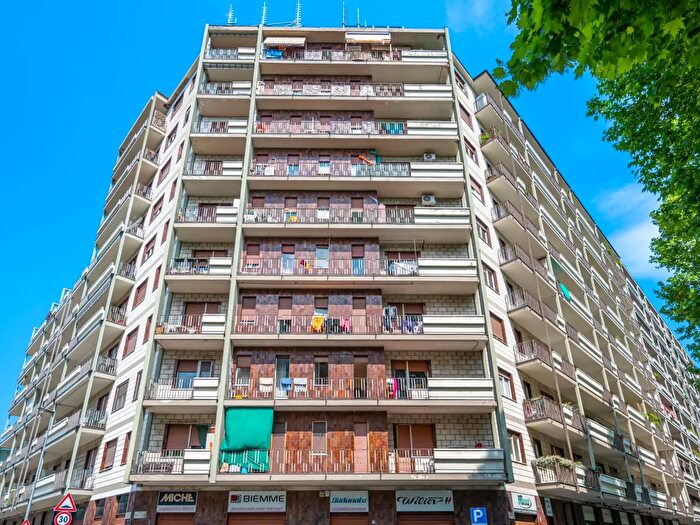 Appartamento bilocale in vendita in Corso Regina Margherita, Torino