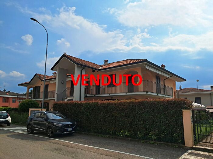 Appartamento in vendita in Varano Borghi Varese Lombardia Italia, Varano Borghi