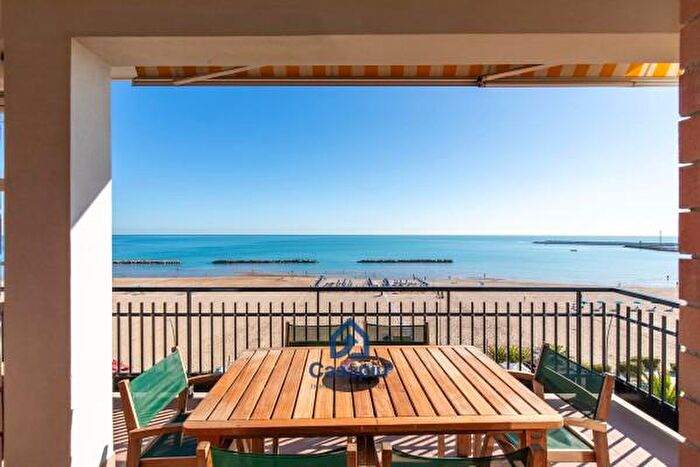 Appartamento con 6 locali in vendita in Via Regina Margherita, Civitanova Marche