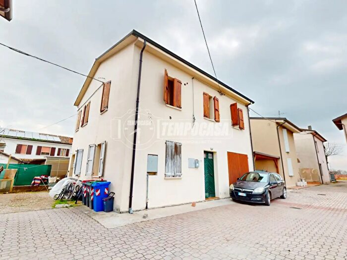 Casa con 5 locali in vendita in Via G Matteotti, San Possidonio