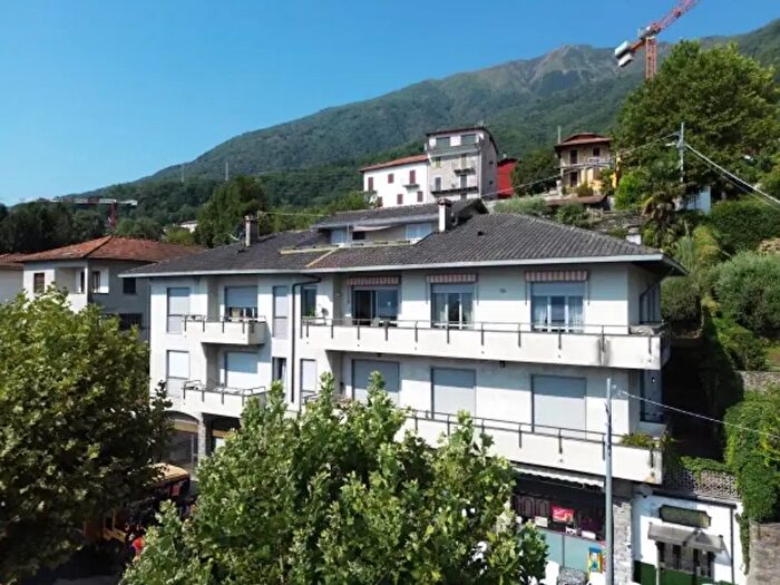 Appartamento trilocale in vendita in Via Regina, Musso