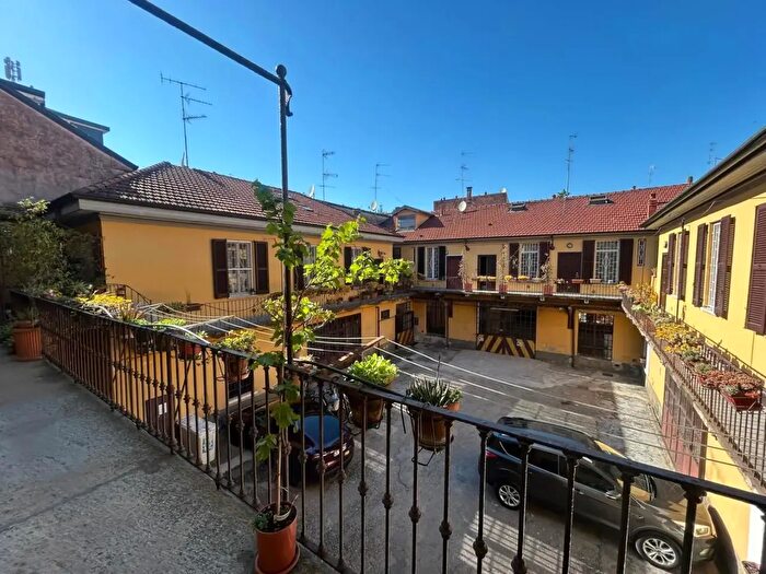 Appartamento bilocale in vendita in Via Voghera, Milano