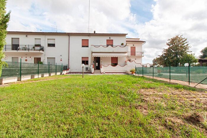 Appartamento con 5 locali in vendita in Pisa