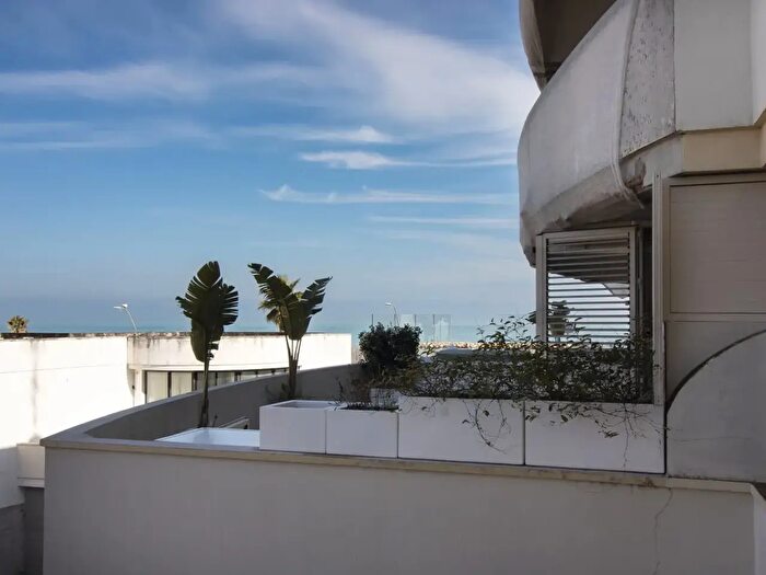 Appartamento trilocale in vendita in Via Cortina, Alba Adriatica