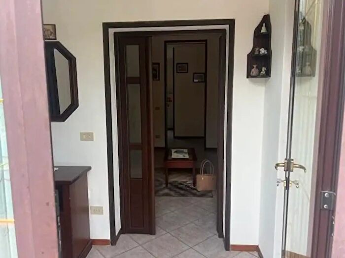 Casa con 9 locali in vendita in Ia Celia, Massa