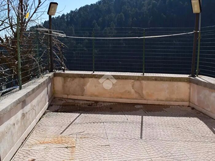 Casa quadrilocale in vendita in Via Primo Piagge, Tagliacozzo