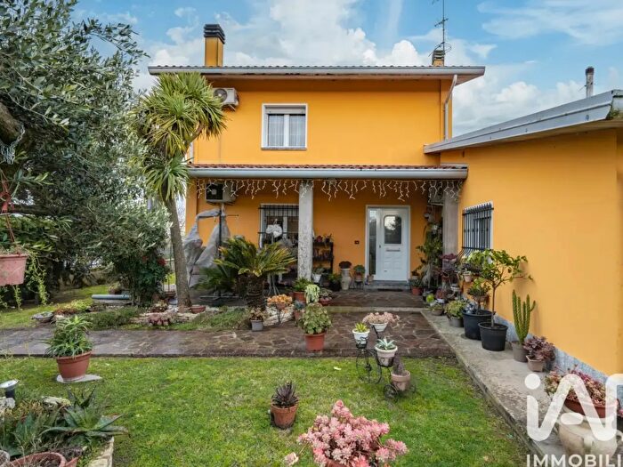 Casa con 5 locali in vendita in Via Taglio Nuovo, Comacchio