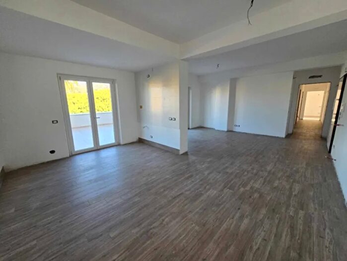 Appartamento con 5 locali in vendita in Reggio Calabria