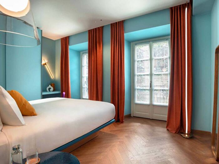 Appartamento bilocale in affitto in Via Alessandro Manzoni, Scala Manzoni, Milano