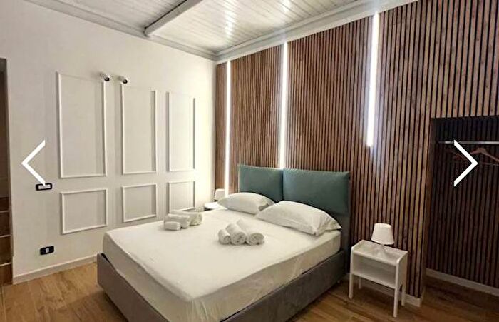 Appartamento bilocale in affitto in Via Duomo, Centro Storico Teatro Verdi, Salerno