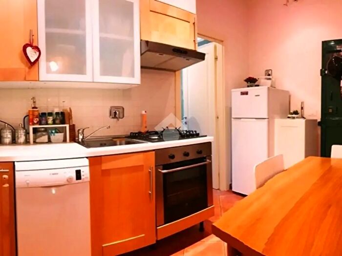 Appartamento bilocale in vendita in Via Sant'Isaia, Bologna