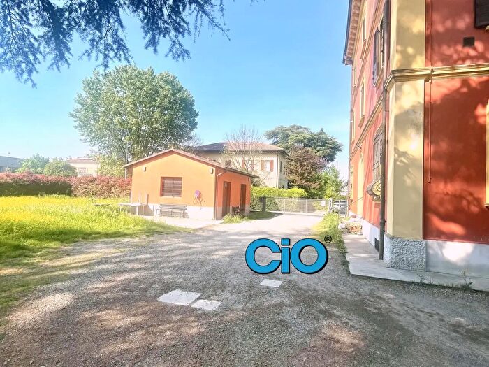 Appartamento con 5 locali in vendita in Bologna