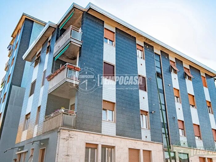 Appartamento trilocale in vendita in Via San Maurizio al Lambro, Sesto San Giovanni