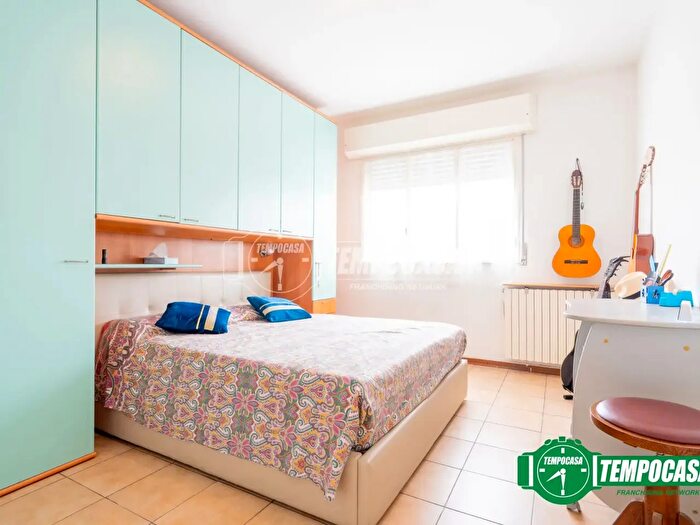 Appartamento trilocale in vendita in Via Francesco Cilea, Milano