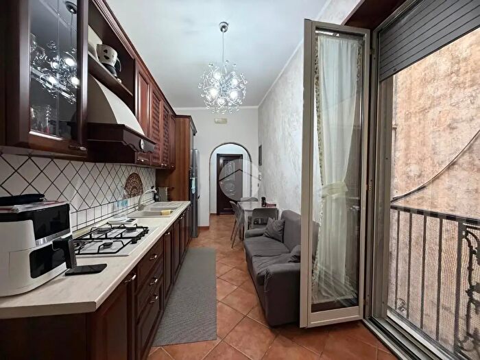 Appartamento bilocale in vendita in Salita Cinesi, Napoli