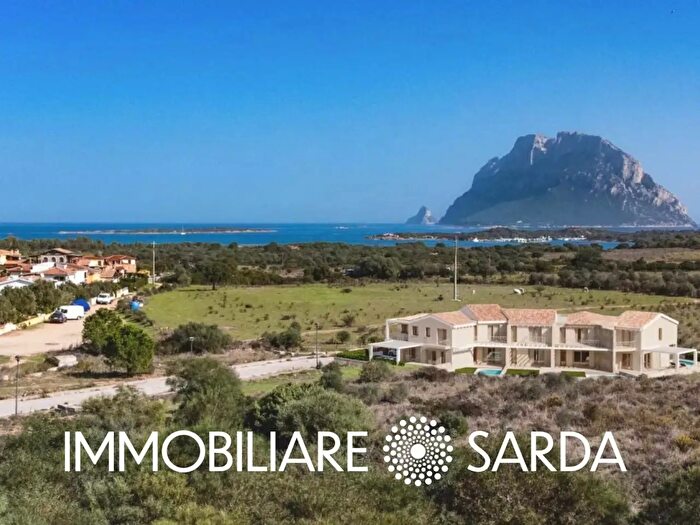 Casa quadrilocale in vendita in Loiri Porto San Paolo