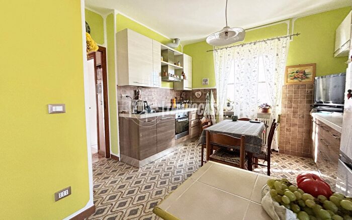 Appartamento trilocale in vendita in Via Martiri dItalia, Caluso