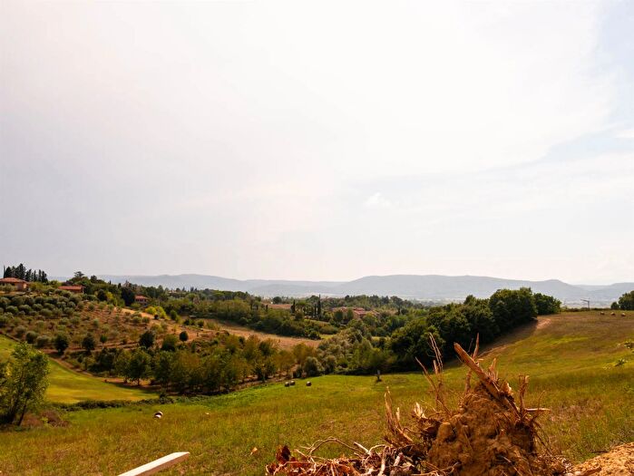 Appartamento con 5 locali in vendita in Siena