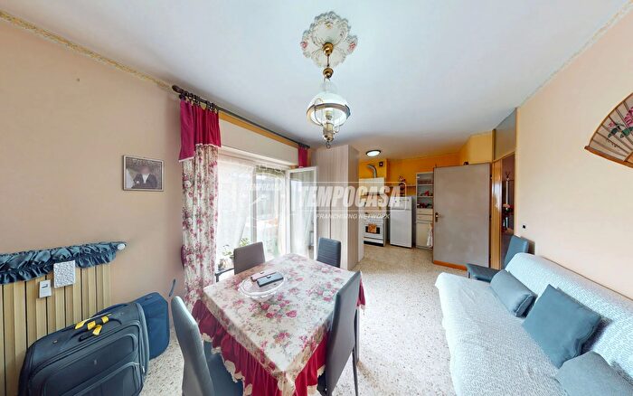 Appartamento bilocale in vendita in Via Ivrea, Torino