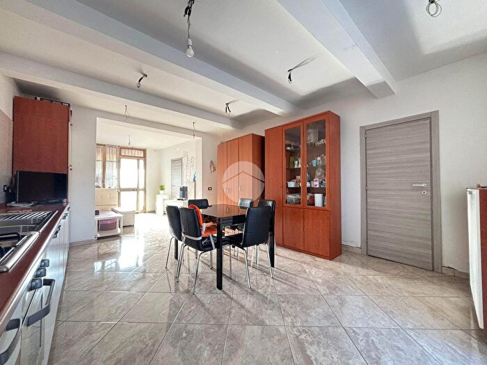 Casa trilocale in vendita in Via Indipendenza, Sergnano