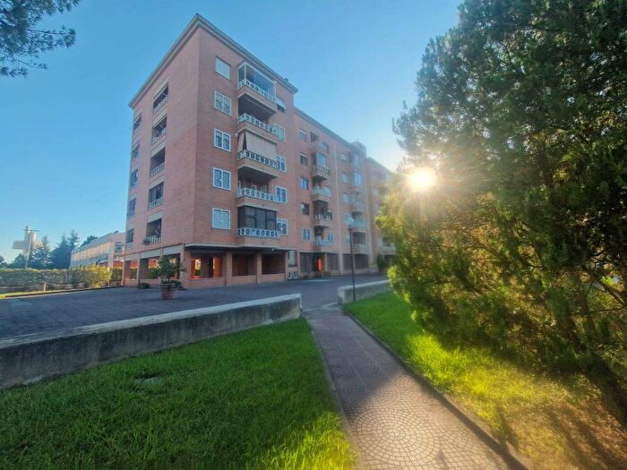 Appartamento quadrilocale in affitto in Via della Bufalotta, Talenti Monte Sacro, Roma