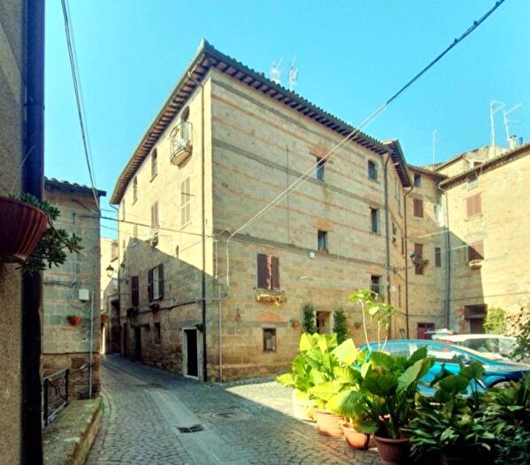 Appartamento quadrilocale in affitto in Grotte di Castro