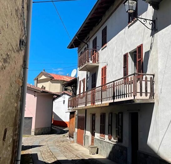 Casa con 7 locali in vendita in Novi Via Verdi Arquata Scrivia Tortona Lcitalia, Gremiasco