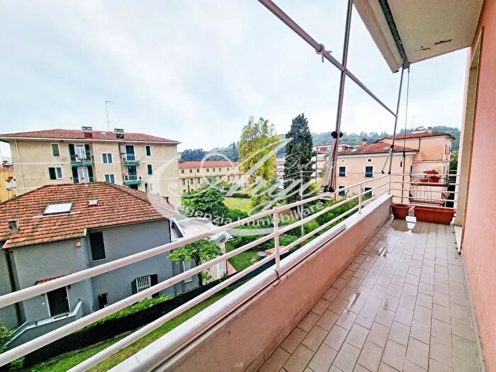 Appartamento quadrilocale in vendita in Viale della Vittoria, Lerici