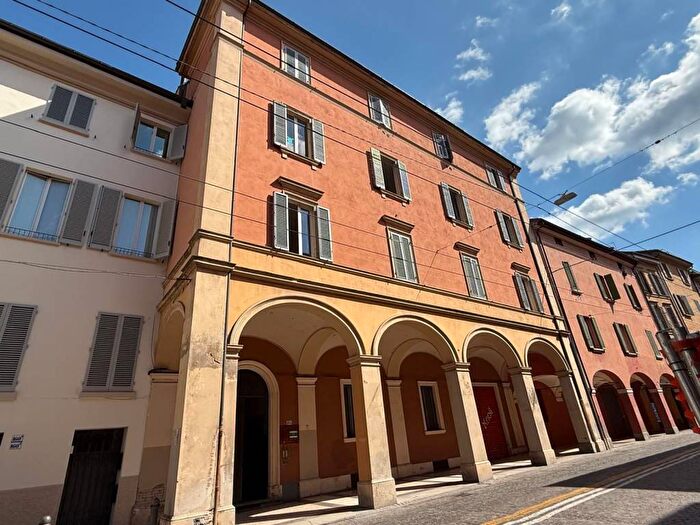 Appartamento monolocale in affitto in Via Santo Stefano, Santo Stefano, Bologna